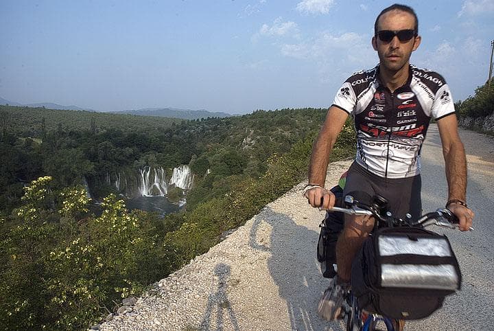 In bici alle cascate di Kravica